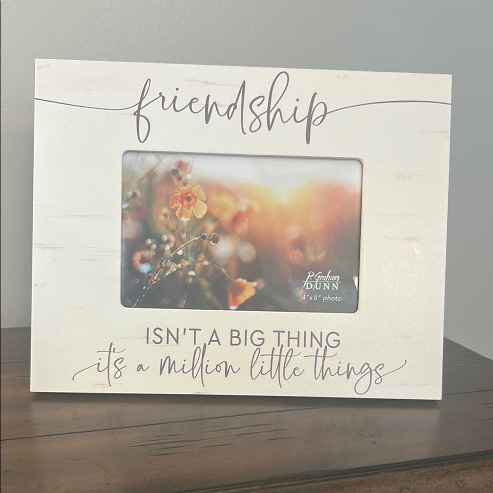 White Wood Picture Frame with Sentimental Friendship Accents